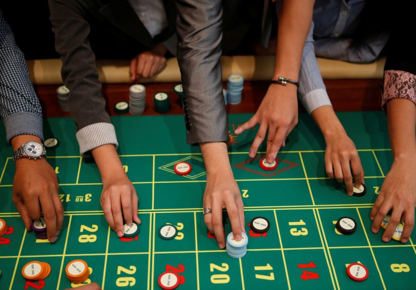 magic casino gambling age