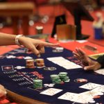 Online Blackjack Techniques For Handling Risk During High Stake Rounds